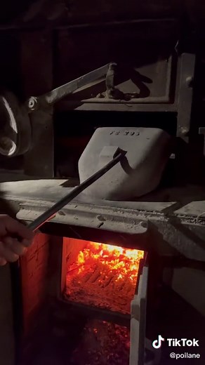 Comment allumer un four à bois pour cuire le pain