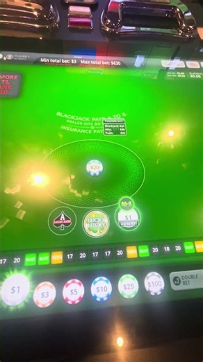 I really hate when THIS happens #blackjack #casino #gambling #vegas #fun #shorts