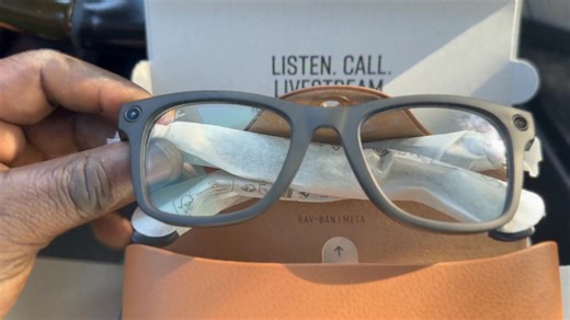 Roderick DeVaughn David | How do you all feel about the Ray-Ban Meta glasses? Pros & cons. #meta | Instagram