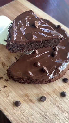 Pastel de Chocolate con Solo 2 Ingredientes