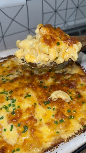 Smoked Mac & Cheese 🔥 This was AMAZING! #thanksgivingsides #macandcheese #smoker #smokedmacandcheese #sides #food | Cookin With Megg