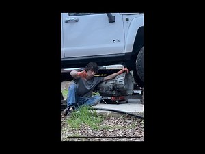 2009 Hummer H3 transmission removal part 1