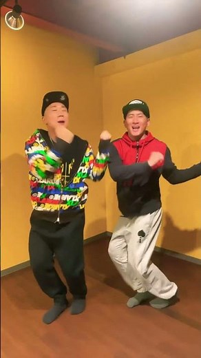 演歌歌謡2人組歌手がCreepy Nuts「 Bling-Bang-Bang-Born 」を踊ってみた🕺