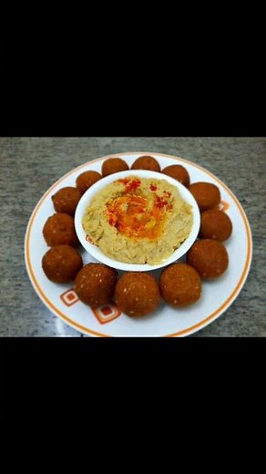 Falafel and Humms