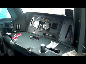 ７８７系の運転台