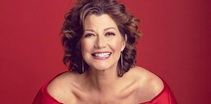 Christian Singer Amy Grant to Host Niece's Same-Sex Wedding
