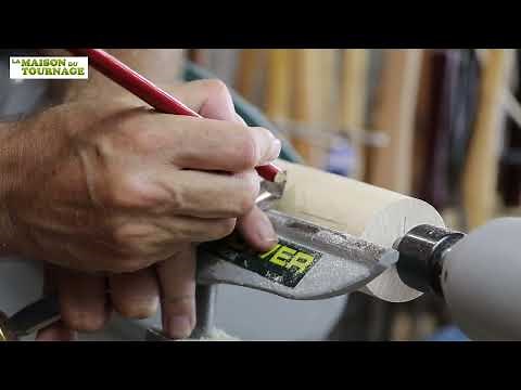 Initiation au tournage sur bois : Utilisation de la plane.