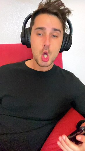 El algoritmo de Spotify analizando mis gustos 👀🤷🏼‍♂️… #comedia #memes #Spotify | Saúl Tijeras