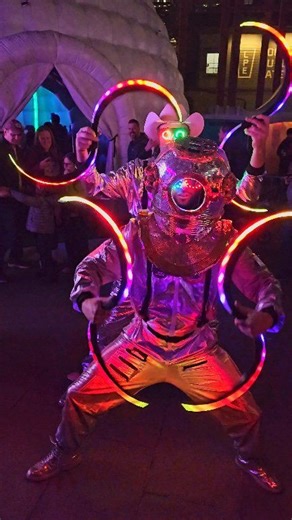 Winter Festival vibes in Calgary 🇨🇦❄️ Chinook Blast is back for 2026! 📅 Jan 30 – Feb 16, 2026 (Main events on weekends) 📍 Eau Claire Plaza, Downtown Calgary Lights, art, music, markets, skating and winter magic all in one place. This is why Calgary winters hit different 🔥❄️ Have you visited Chinook Blast yet or planning to go this year? . . . #ChinookBlast #CalgaryEvents #YYCWinter #ExploreCalgary #AlbertaCanada #DowntownCalgary #WinterFestival #YYCLife #yycliving #alberta #CalgaryLife #can