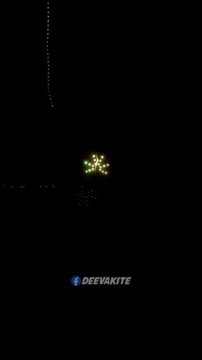Flying the delta kite again with fireworks lights | Deeva Kite