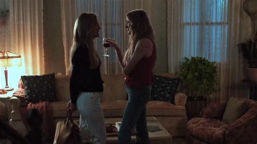 Jessica Capshaw Updates on Instagram: "New sneak peek 👀 #911Nashville source: Tv Insider #jessicacapshaw #teamcapshaw #jcap #explore #explorepage #leannrimes"