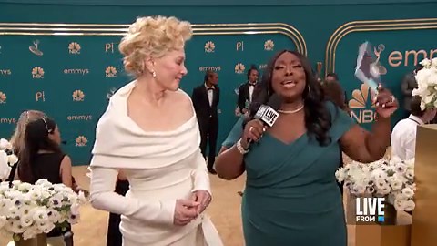 Jean Smart Talks Winning Streak at the 2022 Emmys