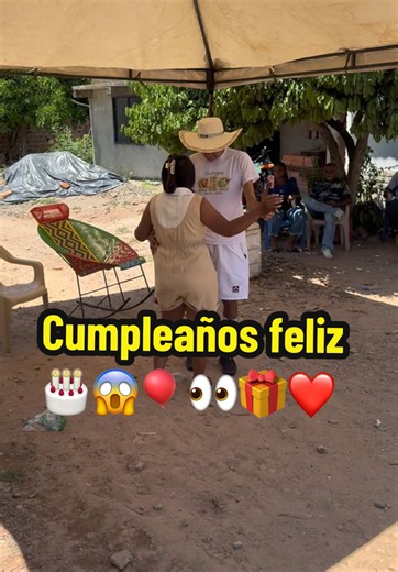Cumpleaños de la mujer de Beto 👌🎊👀🎈✨🎂🎉🤣#betojaraba🤣🤣 #jorgemejia🤣 #cumpleaños #latinosenusa
