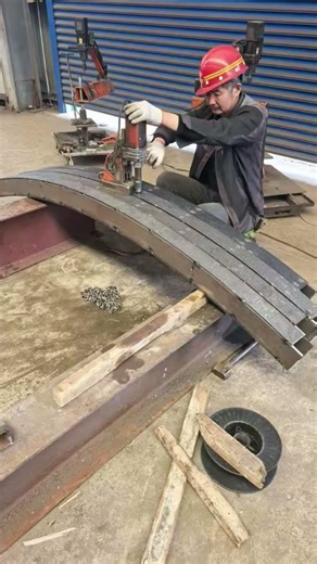 钢结构精钢设计Precision steel design and fabrication for steel structures.