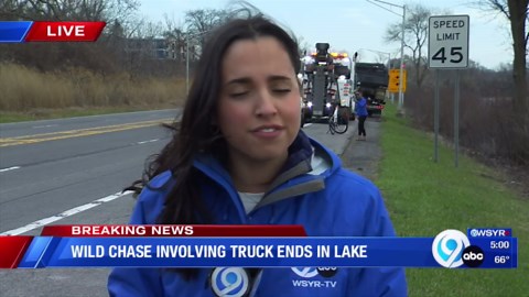 Police chase leads to car driving into Onondaga Lake