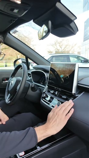 Conheça o novo Toyota Corolla Cross por dentro