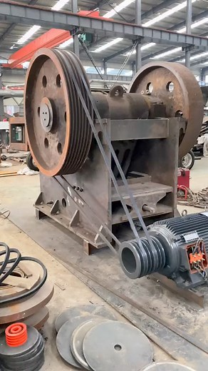 4M views · 32K reactions | 500x750 jaw crusher test results, two belts fly a machine of more than ten tons | BTMA Mining Machine | Facebook