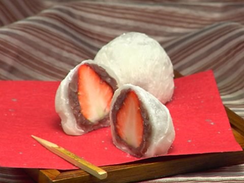 How to Make Strawberry Daifuku (Ichigo Daifuku Recipe)