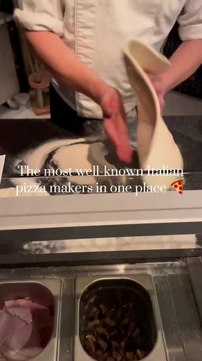 Delish Pizza in Amsterdam: Fiko's Top Spot for Pizza Lovers!