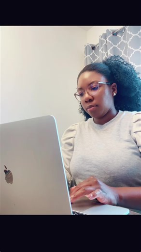 Want to become a Notary Public but don’t know where to start? 👀 I broke it down into 8 SIMPLE steps anyone can follow 💼✍🏽 Save this, share it, and comment “NOTARY” if you want the checklist 💬⬇️ #fyp #SideHustleTok #MakeMoneyOnline #NotaryPublic #EntrepreneurTok