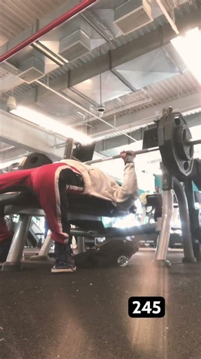 245 bench press #cbum #mrolympia #theweeknd #bodybuilding #classicphysique #chrisbumstead #mrolympia