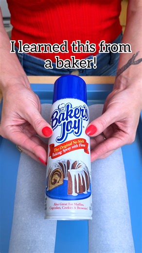 Easy Cake Decorating! 🎂 Use nonstick spray on parchment paper to add a sprinkle border to cakes! #cakedecorating #sprinkles #homemadecake #BakingJoy | Jeff & Lauren