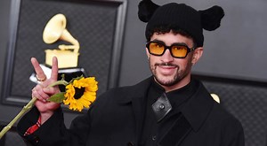 Bad Bunny primer artista que tiene 100 vídeos con más de 100 millones de visitas en Youtube