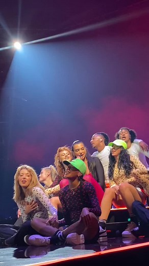 still gives me goosebumps #futurenostalgia #dualipa @dualipaofficial