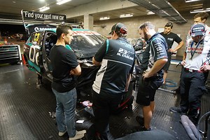 Caruso, De Pasquale dispute late clash | Supercars