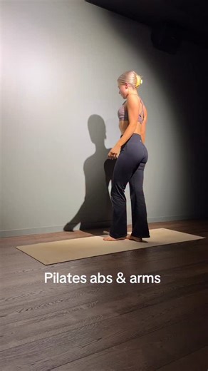 Helene M. Bakkejord on Instagram: "Do this circuit & thank me later. Full workout details below ✨ Pilates inspired abs & arms workout: 45 seconds work 15 seconds rest between exercises 1 minutes rest between rounds 🤍 high plank rotations 🤍 small grip push ups 🤍 diamond grip push ups 🤍 shoulder taps 🤍 low plank knee taps 🤍 low plank hip dips 🤍 side plank (each side) 🤍 side plank crunches 🔁 repeat 2-3 times"