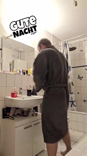 🤜🖤🤍𝕸𝖆𝖎𝖐🤍🖤🤛 (@demaik)’s videos with Wipe Out - Hit Version - The Surfaris