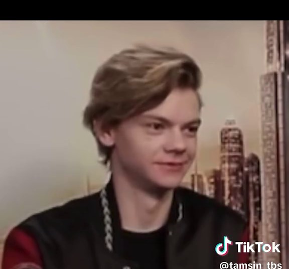 The Maze Runner Cast: Dylan O'Brien and Thomas Brodie Sangster Interview