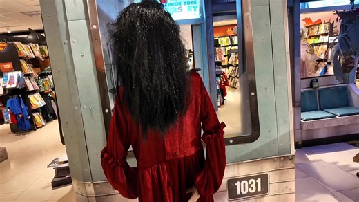 New Halloween Decoration of the Phillies Karen #philly #philadelphia #phillies #baseball #mlb #hereweare #philliesnation #karen | The Philly Captain