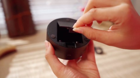 Riakrum 12 Pieces Clear Acrylic Sheets and 12 Pieces 3D Night LED Light Lamp Base with Remote Control and USB Cable, DIY Acrylic Lamp Base Set for Restaurant Bar Cafe Shop Room Decoration (Round)