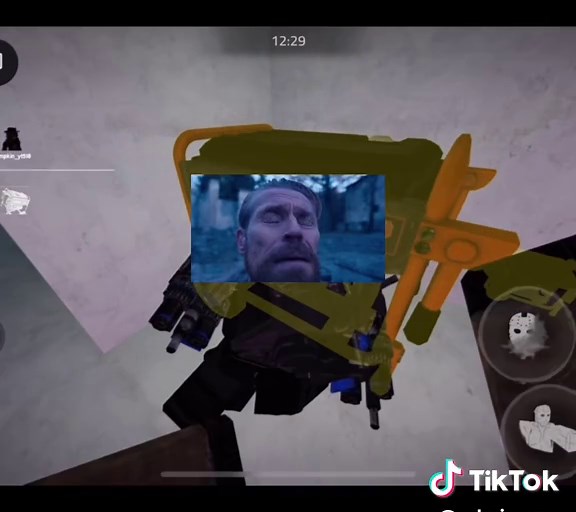 Jason Voorhees en el distrito de violencia en Roblox