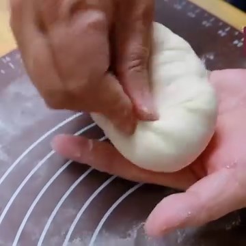 Turkish chef taught me this bread recipe! Simple and delicious, every time Ingredients video comment box #masterchefmohaadnaheed #bakingtime #baking #cheflife #bakery #chef #bakinglove #bakersofinstagram | Master chef mohaad naheed