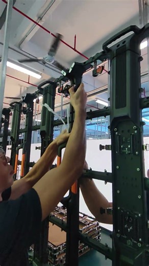 The installation of the arc lock LED screen box is actually so simple!#led #leddisplay #ledscreen