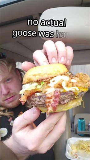 hot blonde eats at the blue goose sports cafe in sharonville ohio bird themed #yummy #food #review
