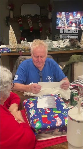 Grandpa Opens Christmas Gift… Then Realizes It’s a Dream Trip 🎁✈️|| Heartsome 💖