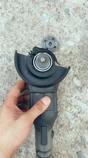 Never Use a Grinding Machine Without a Safety Guard 👍 #craft #handmade #skills