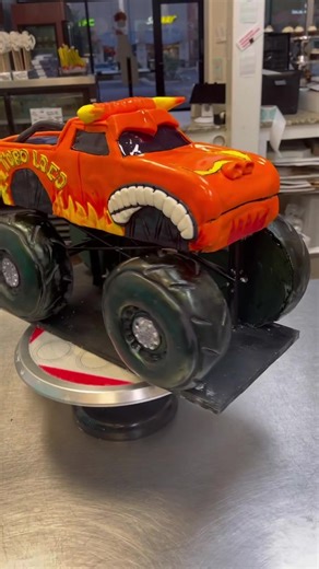 Monster Truck Cake | El Toro Loco Theme | Cake Artist San Antonio