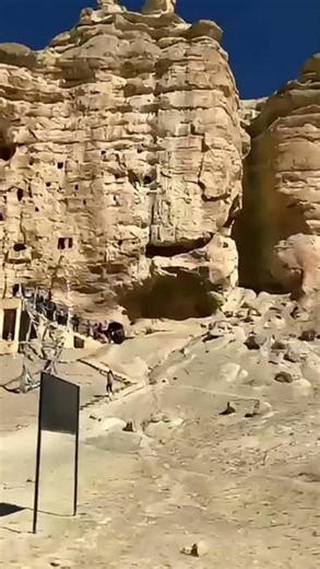 The Hidden Cave City of Upper Mustang | This Cliff Is 2,000 Years Old