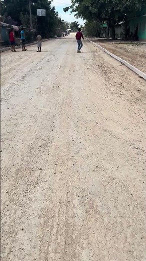Colocación de costanera proyecto mejoramiento calle con pavimento hidráulico el mango santa Ana
