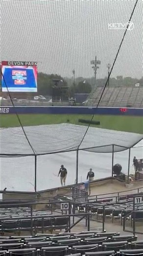 Women's College World Series practice put on pause for rain delay