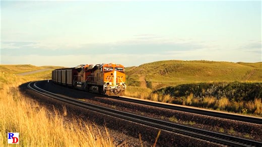35K views · 1.3K reactions | Loaded and empty BNSF coal trains meet on the Sand Hills Subdivision. From the BKVP show "BNSF's Nebraska Coal Conveyors" https://rfd.video/NebCoal | Railfan Depot | Facebook