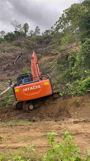 1.5K views | excavator hitachi road #hitachi #reelsusa #excavator | Bulldozer Texas | Facebook