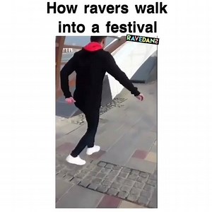 How ravers walk into the club🔥 | Ravedans