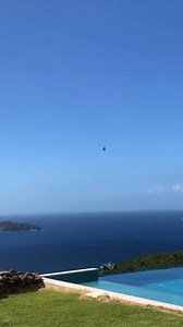 𝐁𝐞𝐥𝐥 𝟐𝟎𝟔𝐁 𝐈𝐈𝐈 𝐅𝐚𝐭𝐚𝐥 𝐀𝐜𝐜𝐢𝐝𝐞𝐧𝐭 – 𝐅𝐞𝐛𝐫𝐮𝐚𝐫𝐲 𝟏𝟓, 𝟐𝟎𝟐𝟏 – 𝐒𝐚𝐢𝐧𝐭 𝐓𝐡𝐨𝐦𝐚𝐬 (𝐂𝐚𝐫𝐢𝐛𝐛𝐞𝐚𝐧) On February 15th, 2021, a Bell 206B III helicopter crashed in Saint Thomas, resulting in the tragic loss of all four occupants. Video footage shows the helicopter flying over rising terrain. About few seconds into the recording, a 𝒅𝒂𝒓𝒌 𝒑𝒖𝒇𝒇 𝒐𝒇 𝒔𝒎𝒐𝒌𝒆 appears from the engine area and dissipates in the rotor wash. Immediately afterward, the helicopter 