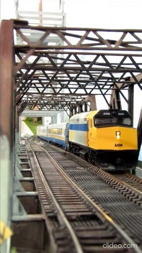 Vehicle & train lift bridge #shorts #shortsviral #train #railfan #modeltrains #passenger #bridge