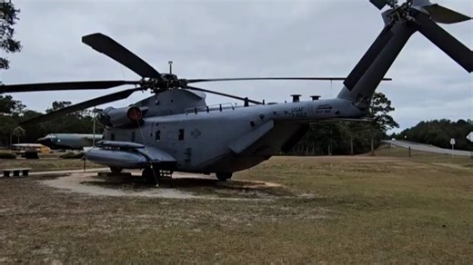 MH-53M Pave Low IV特种作战直升机巡视 #军事 #直升机 #空军 #战争